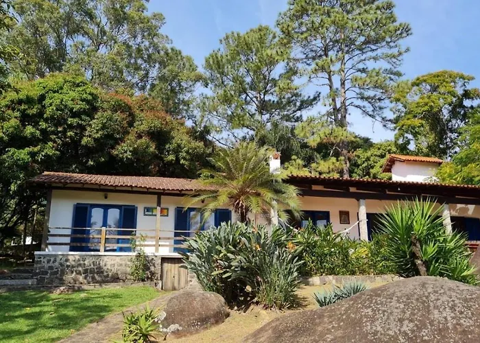 Elephant GuestHouse Beira Mar - Suítes com Café da Manhã Ilhabela