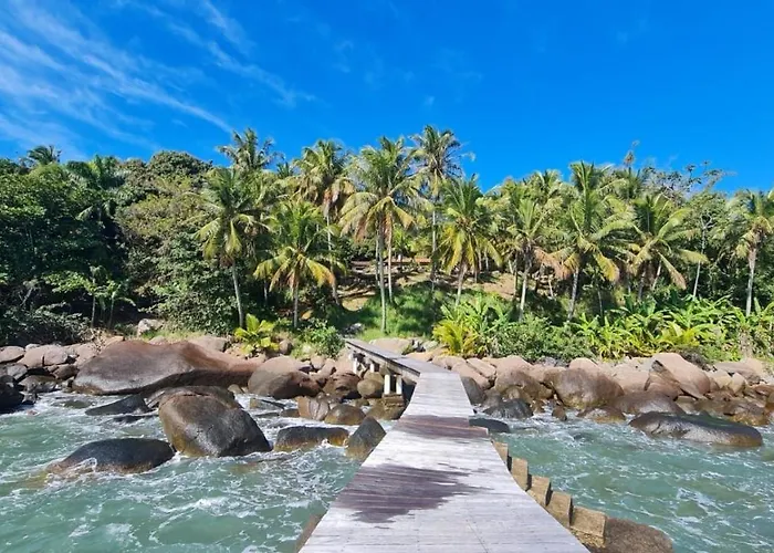 Elephant GuestHouse Beira Mar - Suítes com Café da Manhã Ilhabela